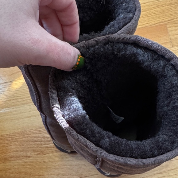 UGG Women's Tall Classic Winter Boots Brown - Picture 3 of 8